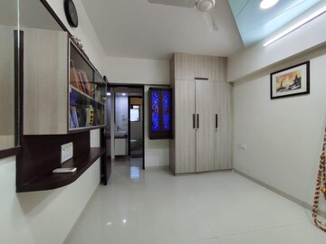 Building Lobby in 2.5 BHK Apartment at Bharat Arize, Goregaon West – for Rent