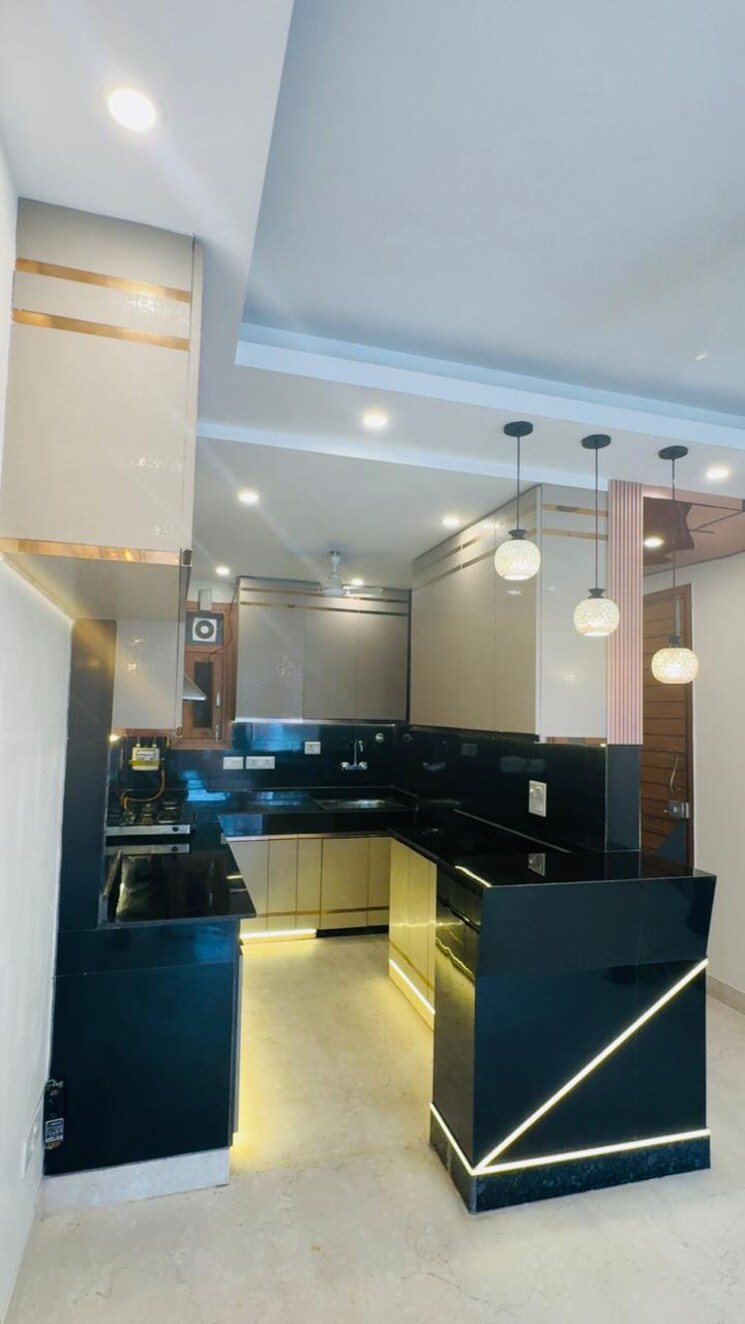 Kitchen, chittaranjan park 3 Bedroom 1500 Sq.Ft. Builder Floor In Chittaranjan Park Delhi 9143274