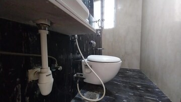 Bathroom in 5 BHK Apartment at Omkar Alta Monte, Malad East – for Rent