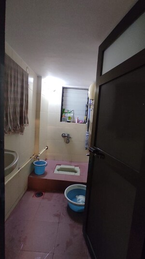  1 BHK Apartment at Bindra Complex, Andheri East – for Sale