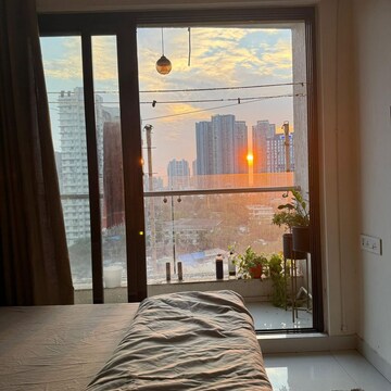 Bedroom in 2 BHK Apartment at Windsor Apartment Bandra West, St. Peters Colony – for Rent