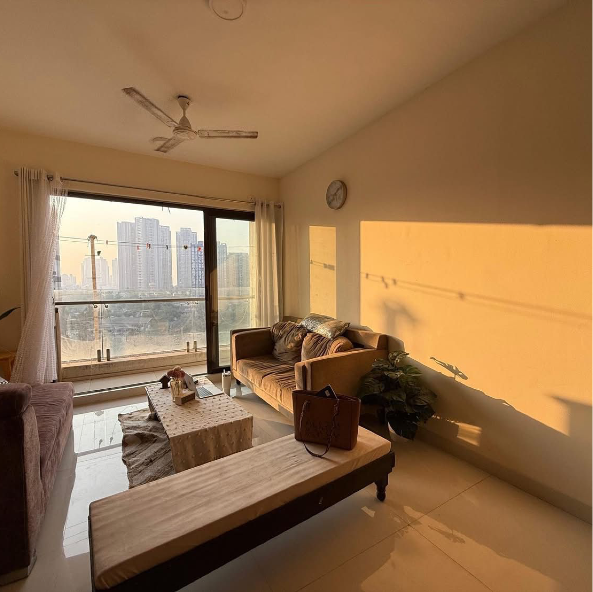 2 BHK + Pooja Room,Servant Room,Study Room,Extra Room 850 Sq.Ft. Apartment in Windsor Apartment Bandra West