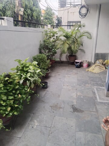 Balcony in 1.5 BHK Builder Floor at Gomti Nagar – for Rent