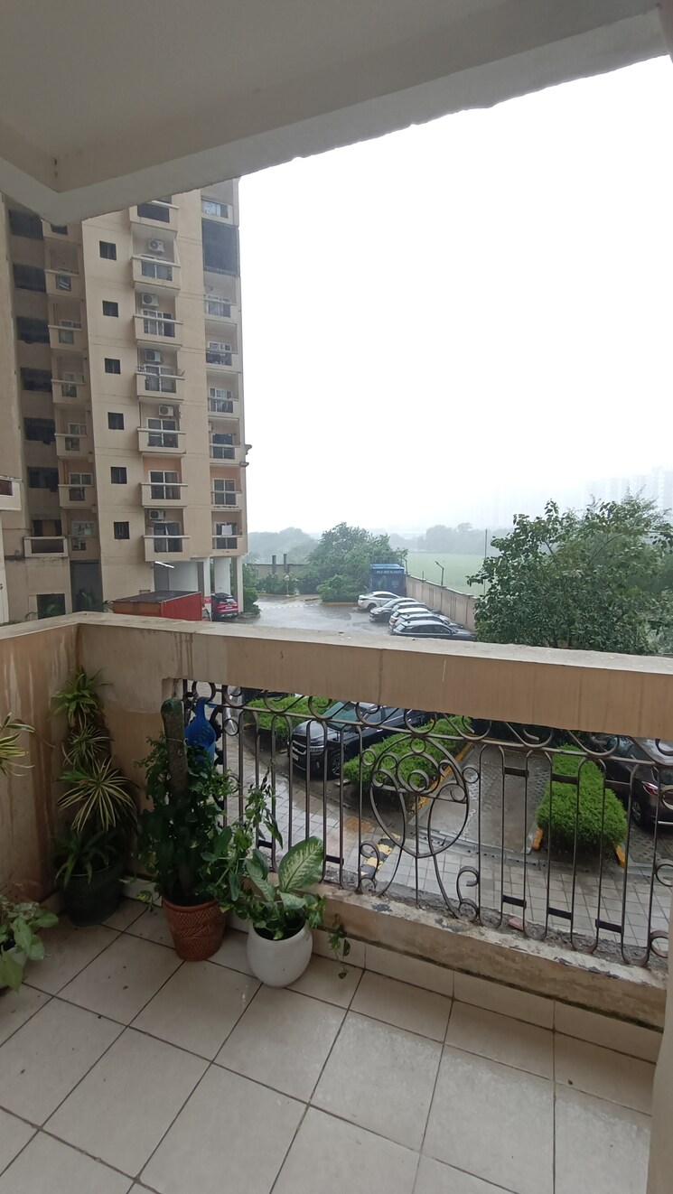 Balcony, supertech-the-romano 2.5 Bedroom 1280 Sq.Ft. Apartment In Sector 118 Noida 9143396
