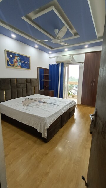 Bedroom in 2.5 BHK Apartment at Supertech The Romano, Sector 118 – for Rent