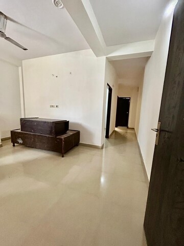 Team Area in 2 BHK Builder Floor at Chattarpur – for Rent