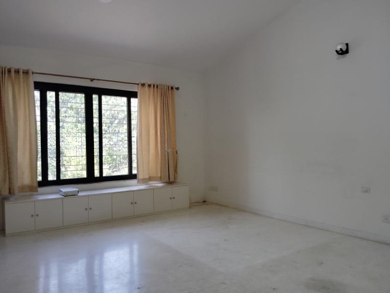 4 BHK + Servant Room,Study Room,Extra Room Villa For Sale in Sarjapur