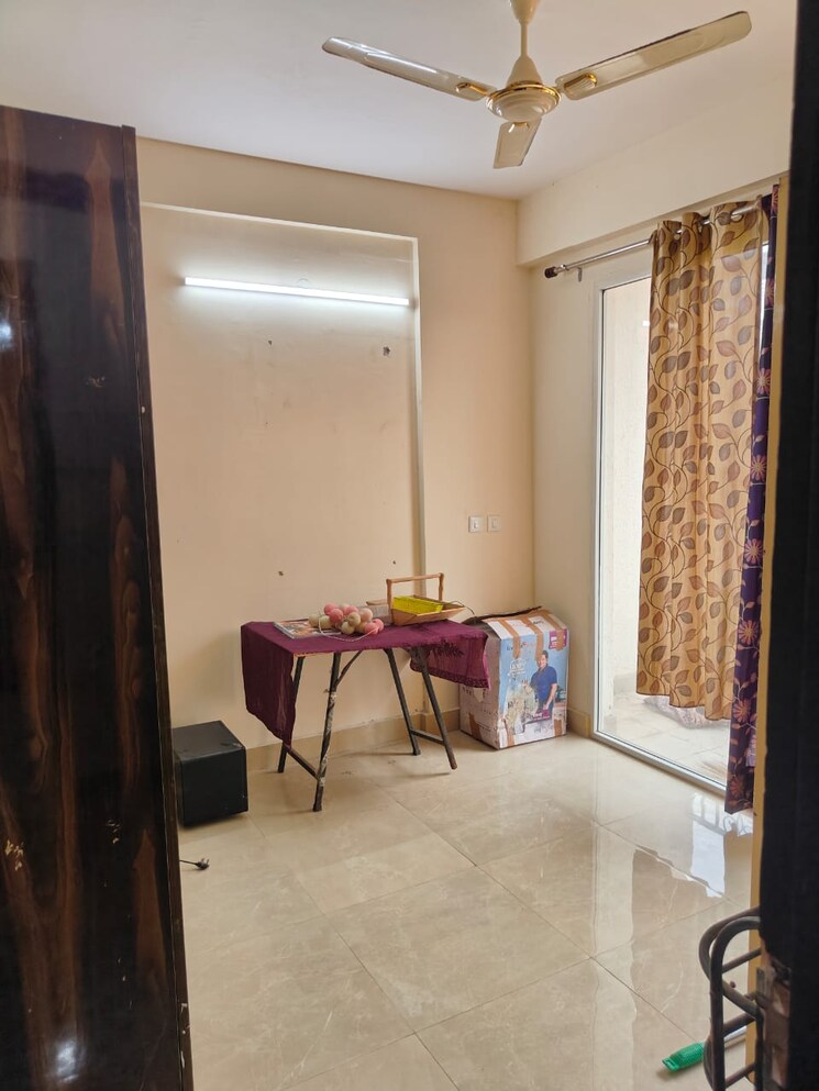 Living Room, signature-global-park 2 Bedroom 822 Sq.Ft. Independent House In Sohna Sector 36 Gurgaon 9143432