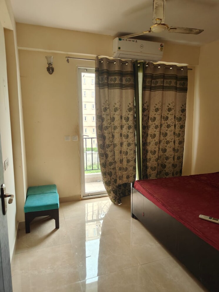 Living Room, signature-global-park 2 Bedroom 822 Sq.Ft. Independent House In Sohna Sector 36 Gurgaon 9143432