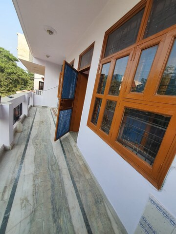 Balcony in 2 BHK Builder Floor at Sector 46 – for Rent