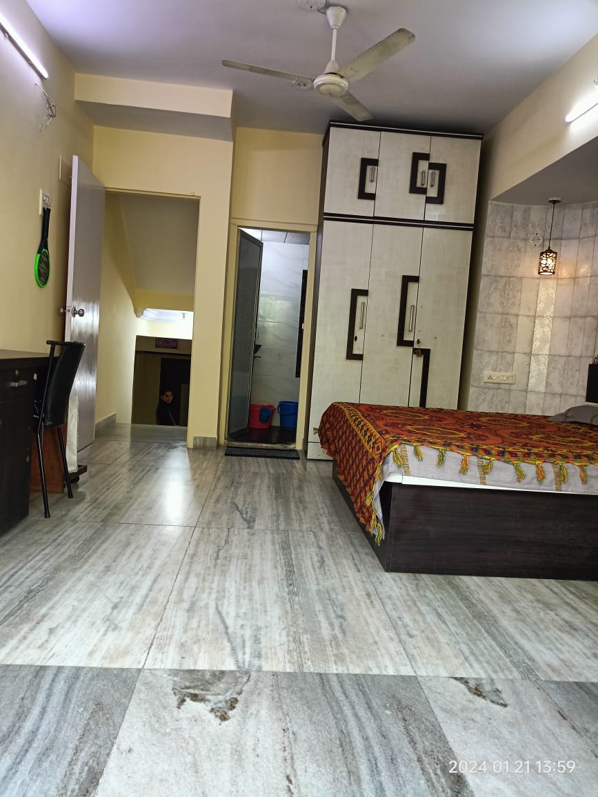 4 BHK + Extra Room Apartment For Sale in Vashi Sector 12