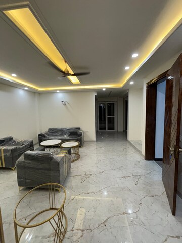 Living Room in 2 BHK Builder Floor at Sector 38 – for Rent