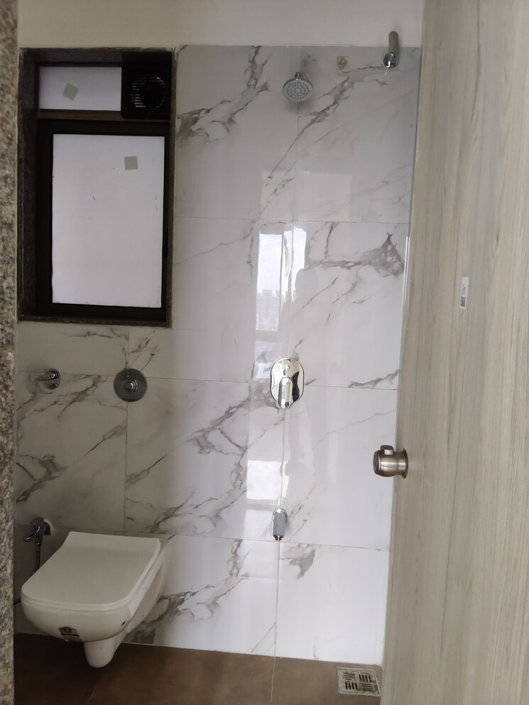 Bathroom, hs-samarpan 1 Bedroom 380 Sq.Ft. Apartment In Ghatkopar East Mumbai 9143483