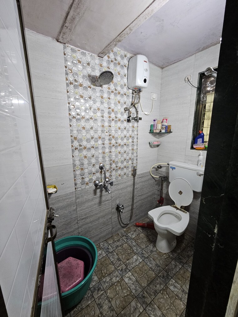 Bathroom, kopar khairane sector 19 2 Bedroom 650 Sq.Ft. Apartment In Kopar Khairane Sector 19 Navi Mumbai 9143503
