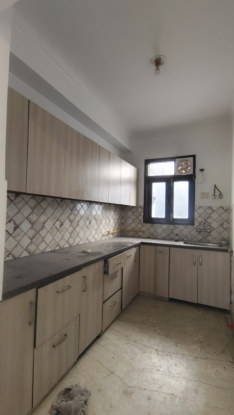 Kitchen, palm-residency-chhatarpur 2 Bedroom 765 Sq.Yd. Builder Floor In Chattarpur Delhi 9143517