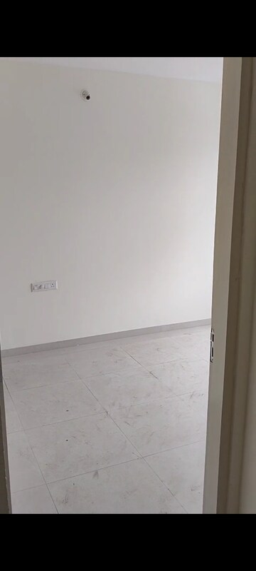 Room in 1 BHK Apartment at Ocean Heights Mumbai Central, Rto Colony – for Rent