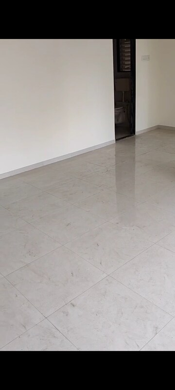Room in 1 BHK Apartment at Ocean Heights Mumbai Central, Rto Colony – for Rent