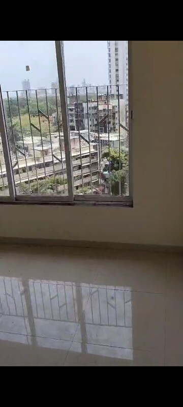 Room in 1 BHK Apartment at Ocean Heights Mumbai Central, Rto Colony – for Rent