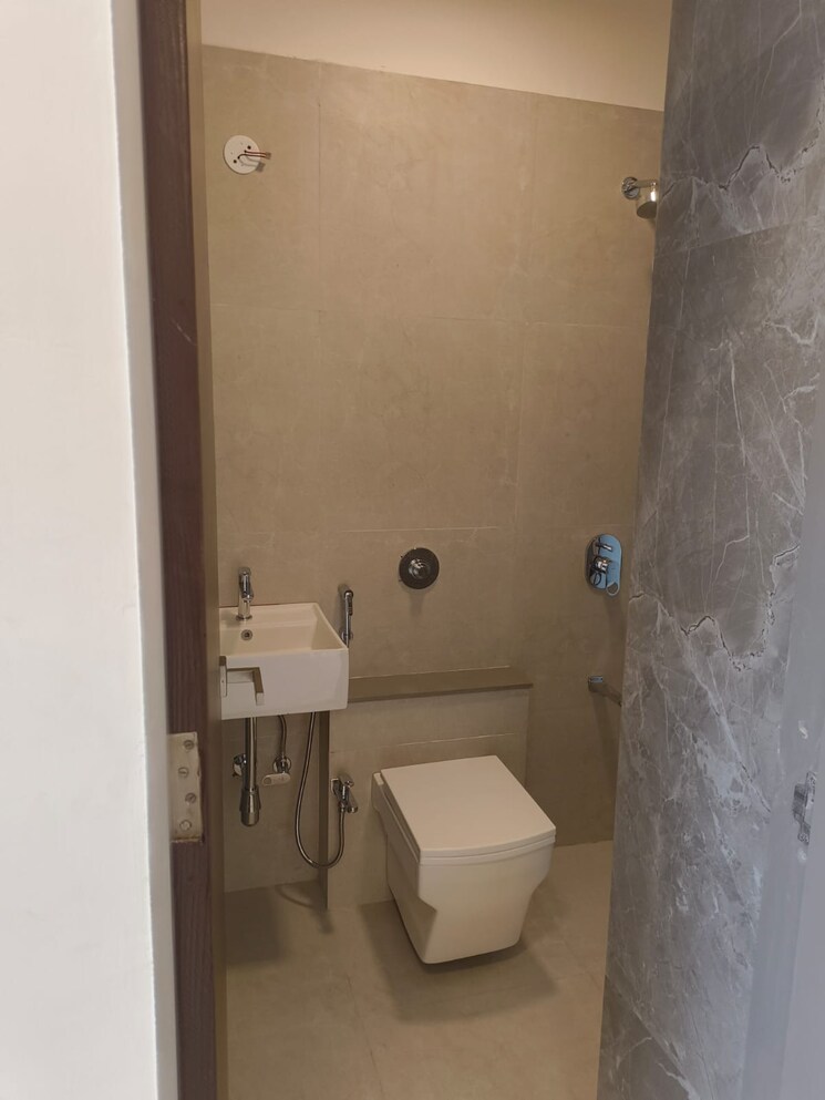 Bathroom, dotom-isle 1 Bedroom 398 Sq.Ft. Apartment In Malad West Mumbai 9143525