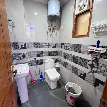 Team Area in 2 BHK Builder Floor at Panchsheel Vihar – for Rent