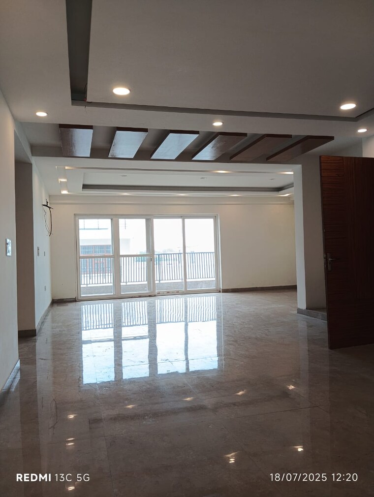 Room, omaxe-heights 3 Bedroom 1750 Sq.Ft. Apartment In Sector 86 Faridabad 9143536