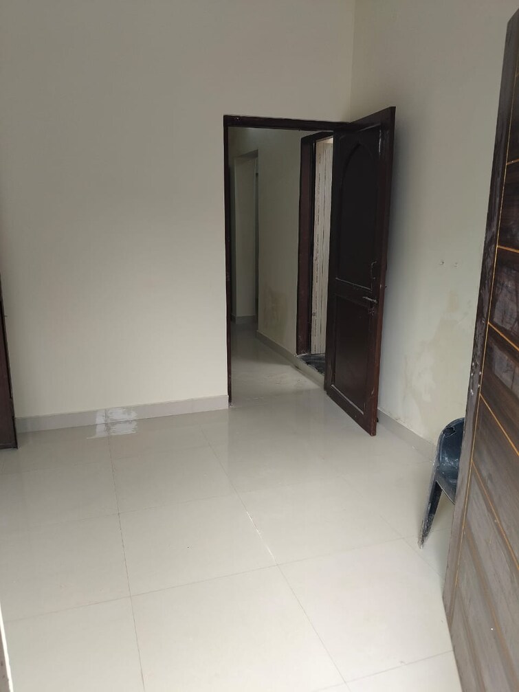 Cover Image, alpha 1 greater noida 1 Bedroom 650 Sq.Ft. Villa In Alpha 1 Greater Noida Greater Noida 9143588