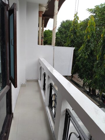 Balcony in 1 BHK Villa at Alpha 1 Greater Noida – for Rent