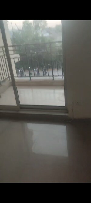 Furnished Amenities in 3 BHK Apartment at MGH Mulberry County, Sector 70 – for Sale