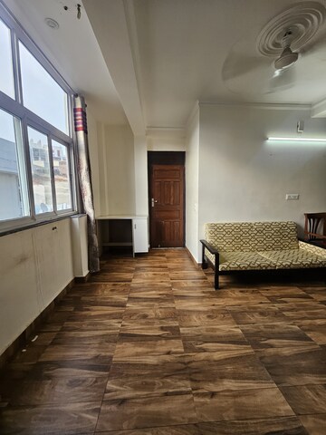 Bedroom in 4 BHK Apartment at DLF The Icon, Dlf Phase V – for Sale