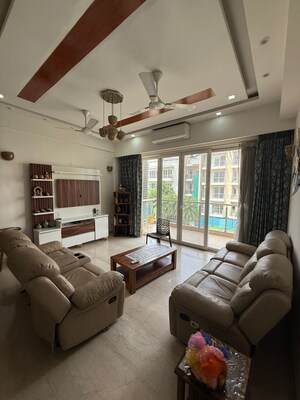Living Room in 4 BHK Apartment at DLF The Icon, Dlf Phase V – for Sale