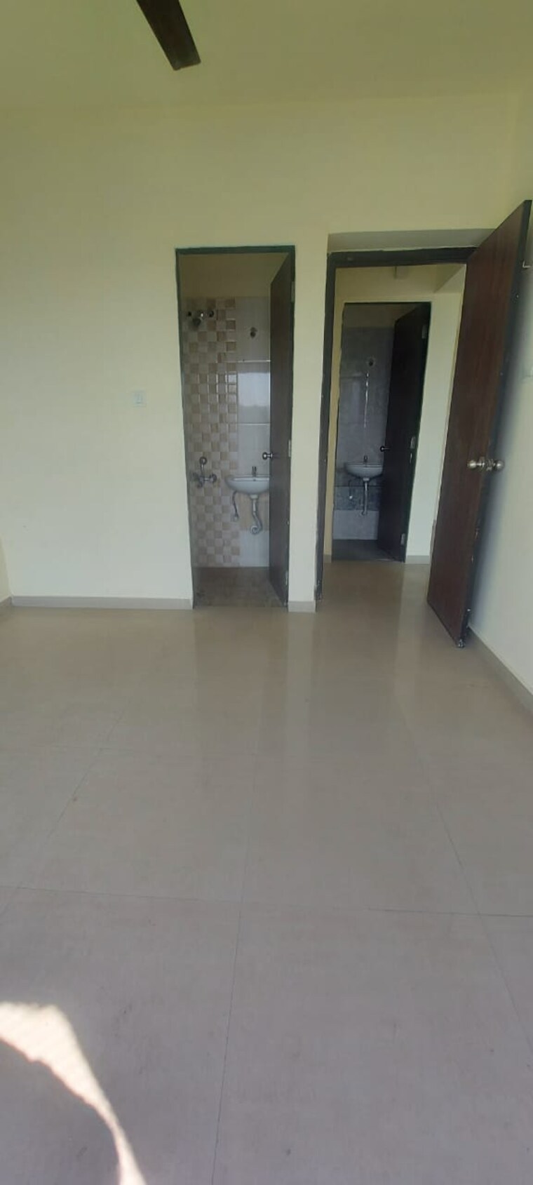 Room, man-opus 1.5 Bedroom 750 Sq.Ft. Apartment In Mira Road Thane 9143714