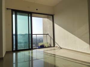 Living Room in 1.5 BHK Apartment at Man Opus, Mira Road – for Sale