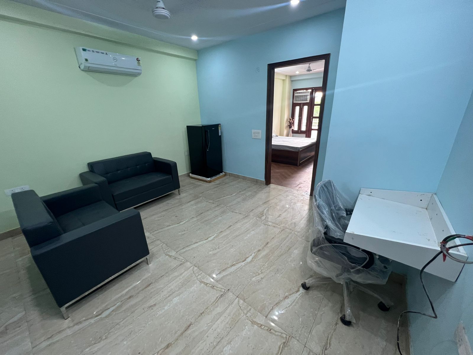 1 BHK Builder Floor For Rent in Sector 51
