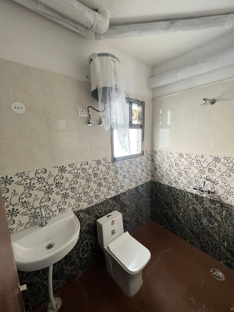 Bathroom, sector 51 1 Bedroom 756 Sq.Ft. Builder Floor In Sector 51 Gurgaon 9143710