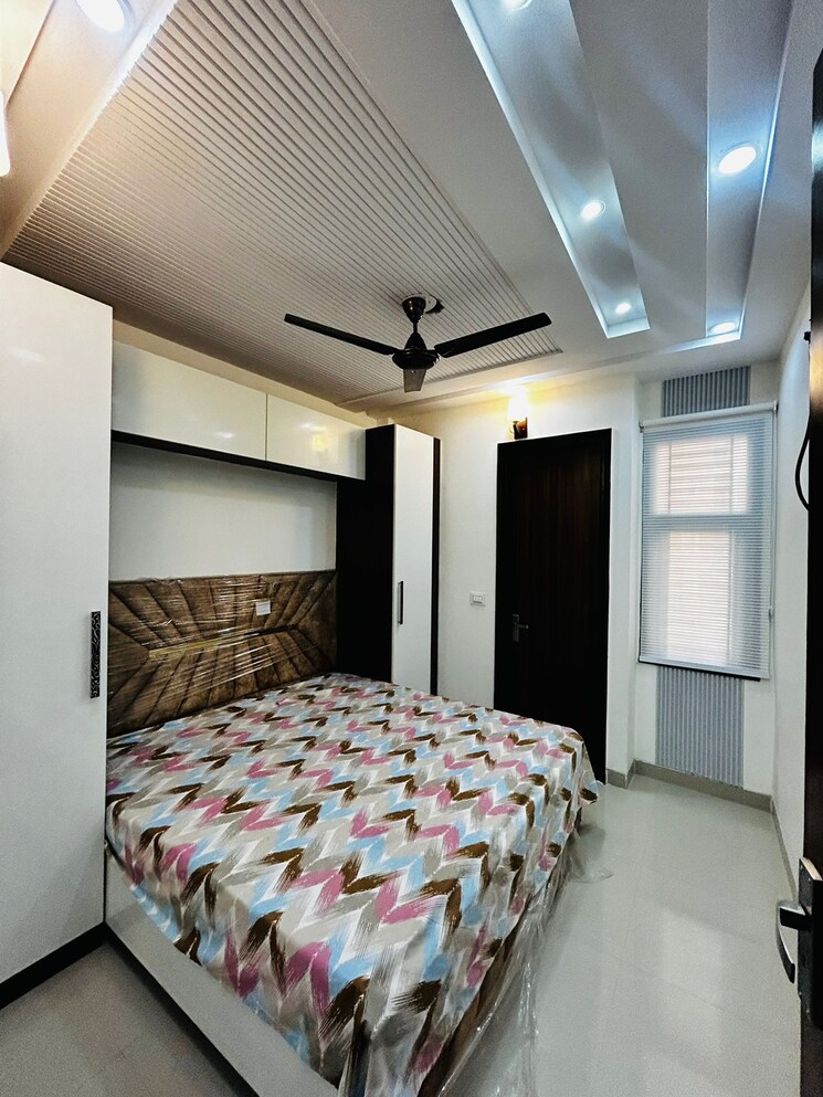 Master Bedroom, dwarka 3 Bedroom 100 Sq.Yd. Builder Floor In Dwarka Delhi 9143735