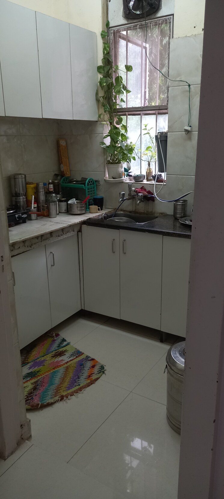 Kitchen, ip extension 1.5 Bedroom 800 Sq.Ft. Apartment In Ip Extension Delhi 9143775