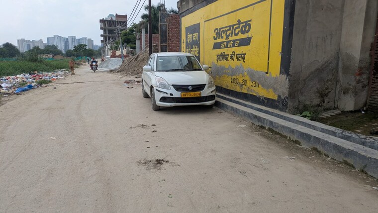 Other, sector 167  200 Sq.Yd. Plot In Sector 167 Noida 9143760