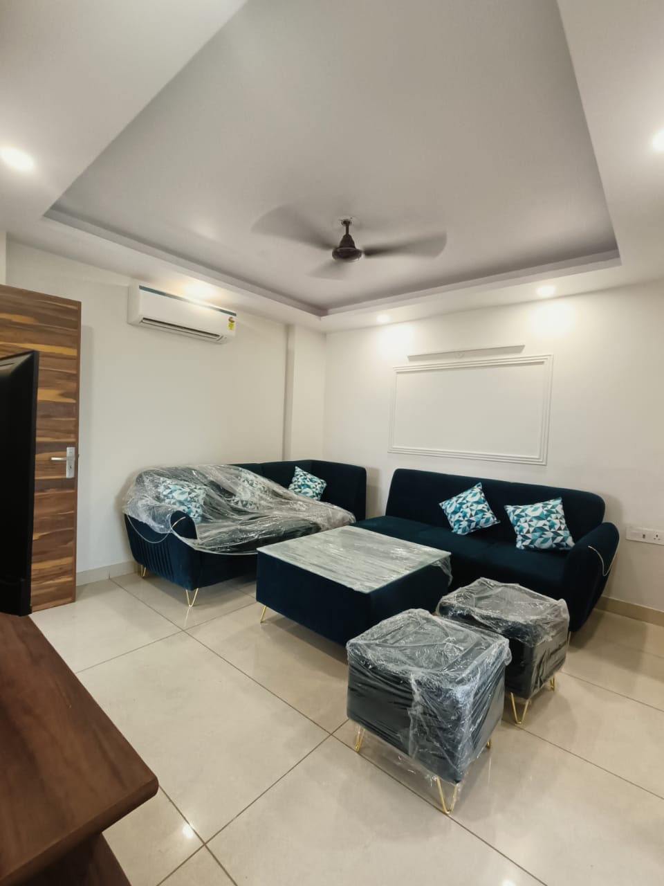 1 BHK Builder Floor For Rent in Sector 38