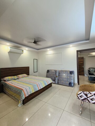 Bedroom in 1 BHK Builder Floor at Sector 38 – for Rent