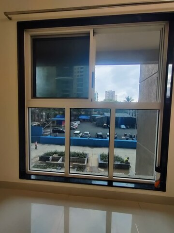 Bedroom in 2 BHK Apartment at Worli – for Rent