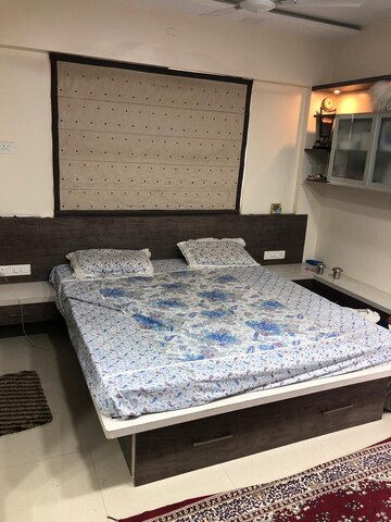 Bedroom in 2.5 BHK Apartment at Amit Ved Vihar, Kothrud – for Rent