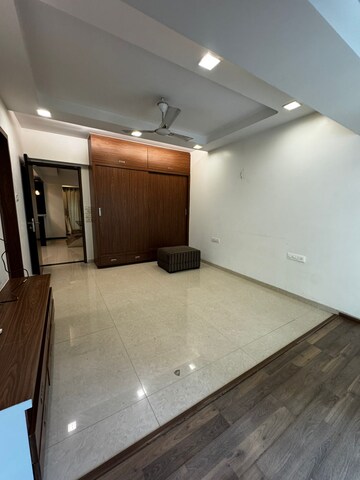 Bedroom in 4 BHK Apartment at Swarna Apartment, Juhu – for Rent