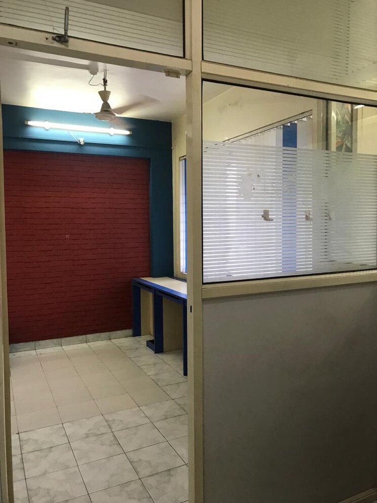 Team Area, sudhir-aakash Commercial Office Space 400 Sq.Ft. In Karve Road Pune 9143947