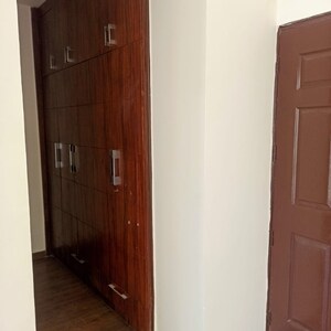 Furnished Amenities in 3 BHK Apartment at Unitech Espace Nirvana Country, Nirvana Country – for Sale