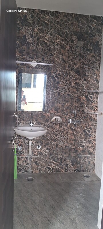 Bathroom in 3 BHK Builder Floor at Uppal Southend, Sector 49 – for Rent