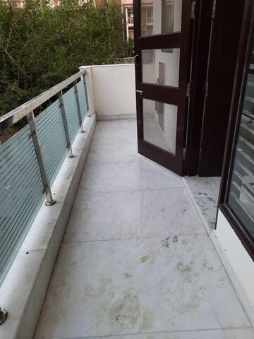 Balcony in 3 BHK Builder Floor at Sector 50 – for Rent
