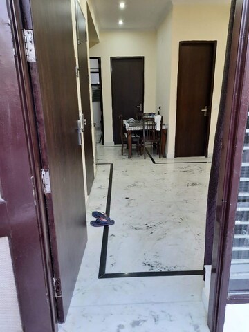 Building Lobby in 3 BHK Builder Floor at Sector 50 – for Rent