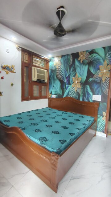 Bedroom in 3 BHK Builder Floor at Dwarka Mor – for Rent