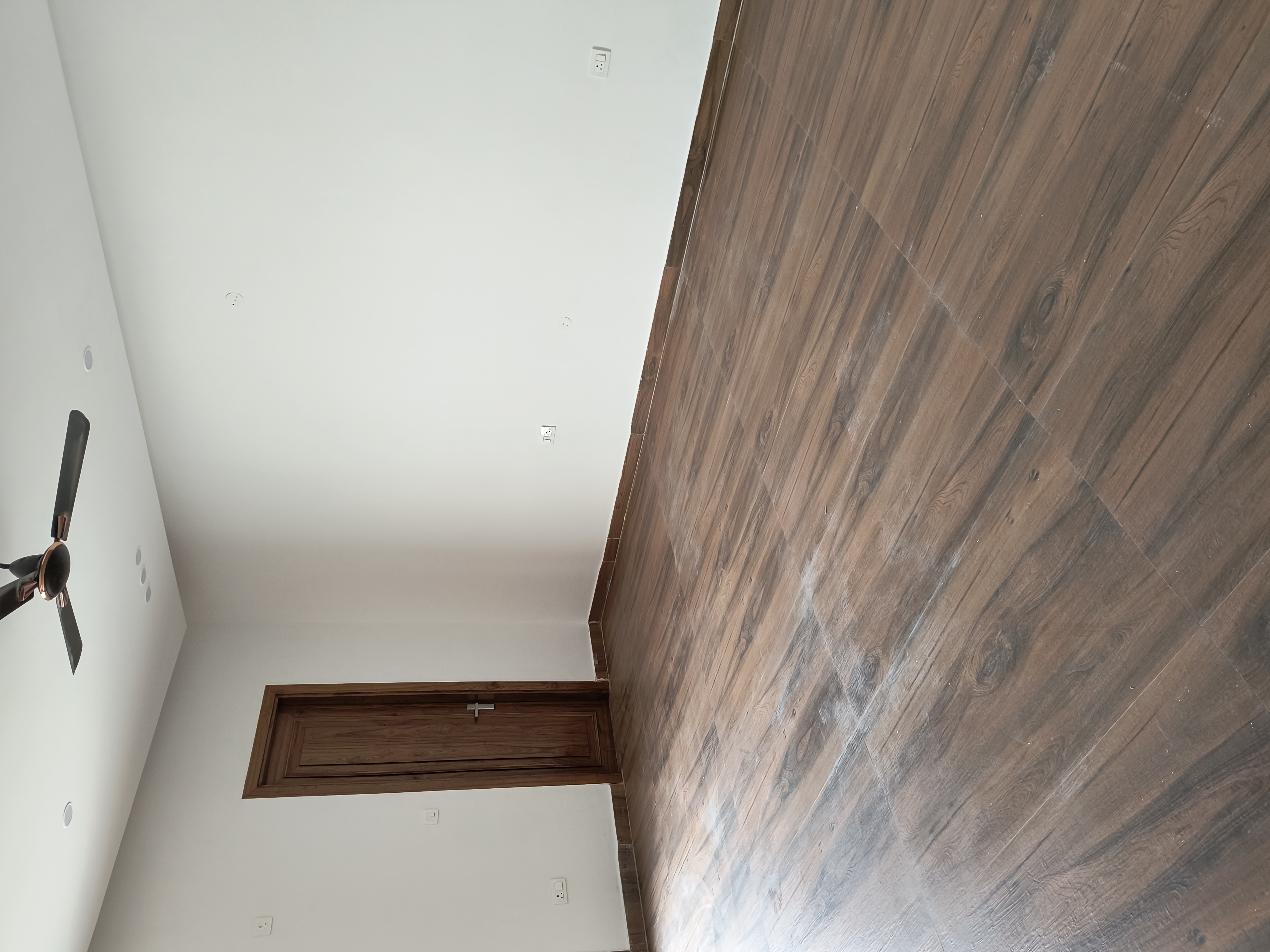 4 BHK + Pooja Room,Servant Room,Study Room,Extra Room Builder Floor For Rent in Green Fields Colony