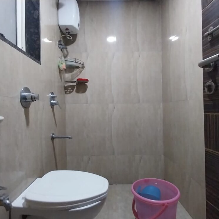 Bathroom, goregaon west Pg For Boys In Goregaon West 9144098